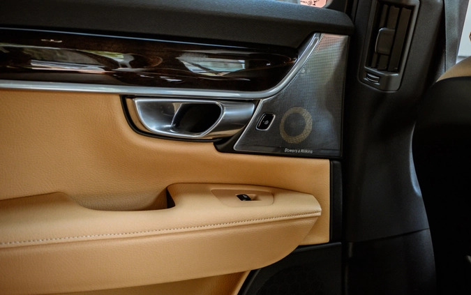 Volvo S90 cena 115000 przebieg: 115000, rok produkcji 2017 z Warszawa małe 211